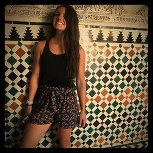 Meet your Posher, Yssabella